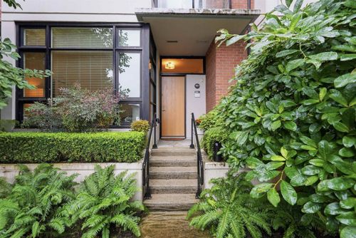 288 E 11th Ave, Vancouver, BC, V5T2C3 | Card Image