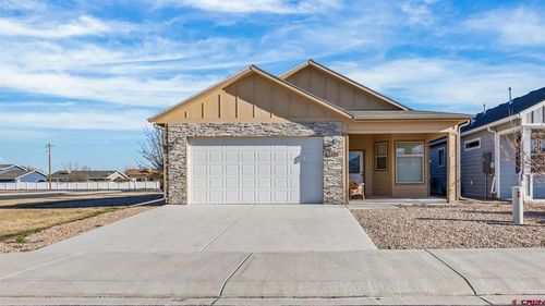 2105 Market St, Montrose, CO, 81401-5503 | Card Image