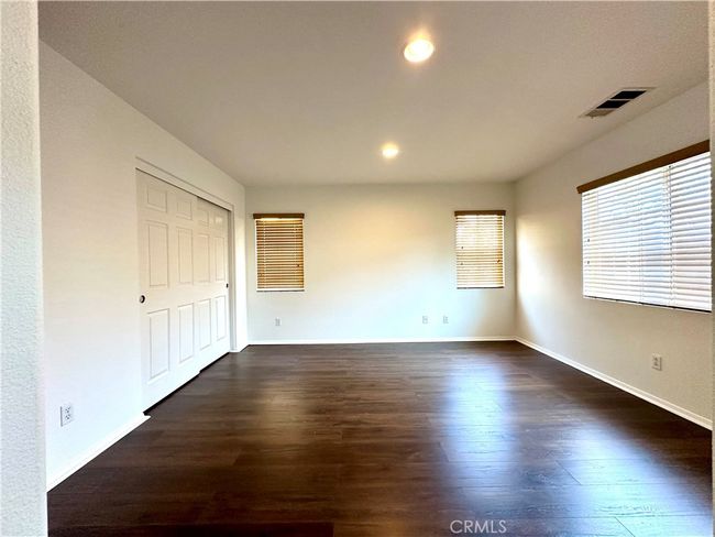 Master Bedroom | Image 19