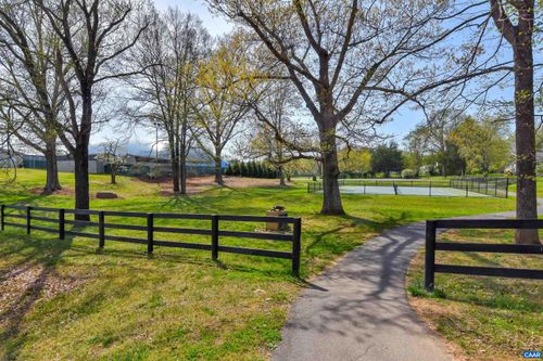 521 Crimson St, CROZET, VA, 22932-3262 | Card Image