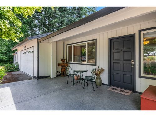 17100 S Forsythe Rd, Oregon City, OR, 97045-8406 | Card Image