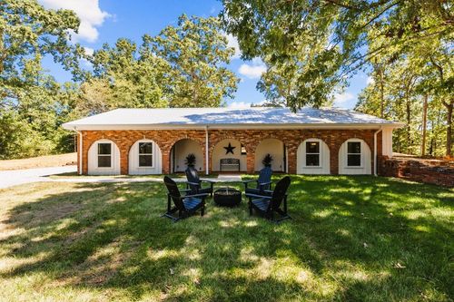 268 Tara Ln, Camden, TN, 38320-7526 | Card Image