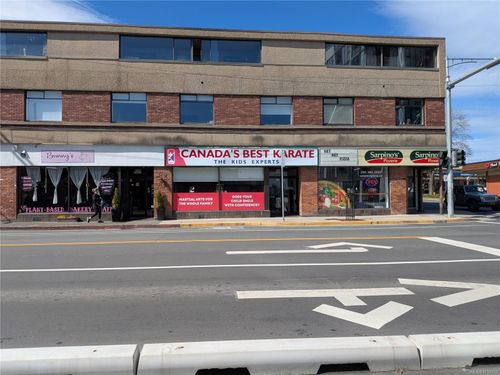 904D Esquimalt Rd, Esquimalt, BC, V9A3M6 | Card Image