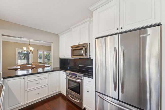 APT-101 - 100 Pelican Pointe Dr, Condo with 2 bedrooms, 2 bathrooms and null parking in Delray Beach FL | Image 9