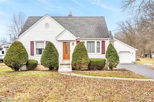 69 N Turner Rd, Youngstown, OH, 44515-2133 | Card Image