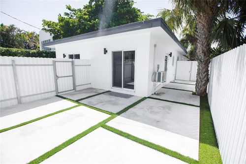 apt-4-1112 Ne 17th Ter, Fort Lauderdale, FL, 33304-2450 | Card Image