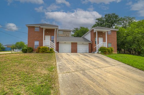 723 Woodcrest Cir, New Braunfels, TX, 78130-3536 | Card Image