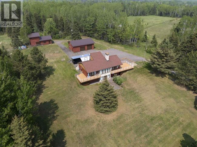 205 Demchuk Rd, Home with 3 bedrooms, 3 bathrooms and null parking in Thunder Bay ON | Image 5