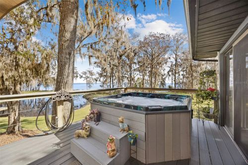 213 E Char Ln, Crescent City, FL, 32112-4140 | Card Image