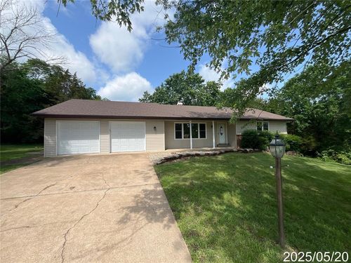 404 Glen Echo Dr, De Soto, MO, 63020-3971 | Card Image
