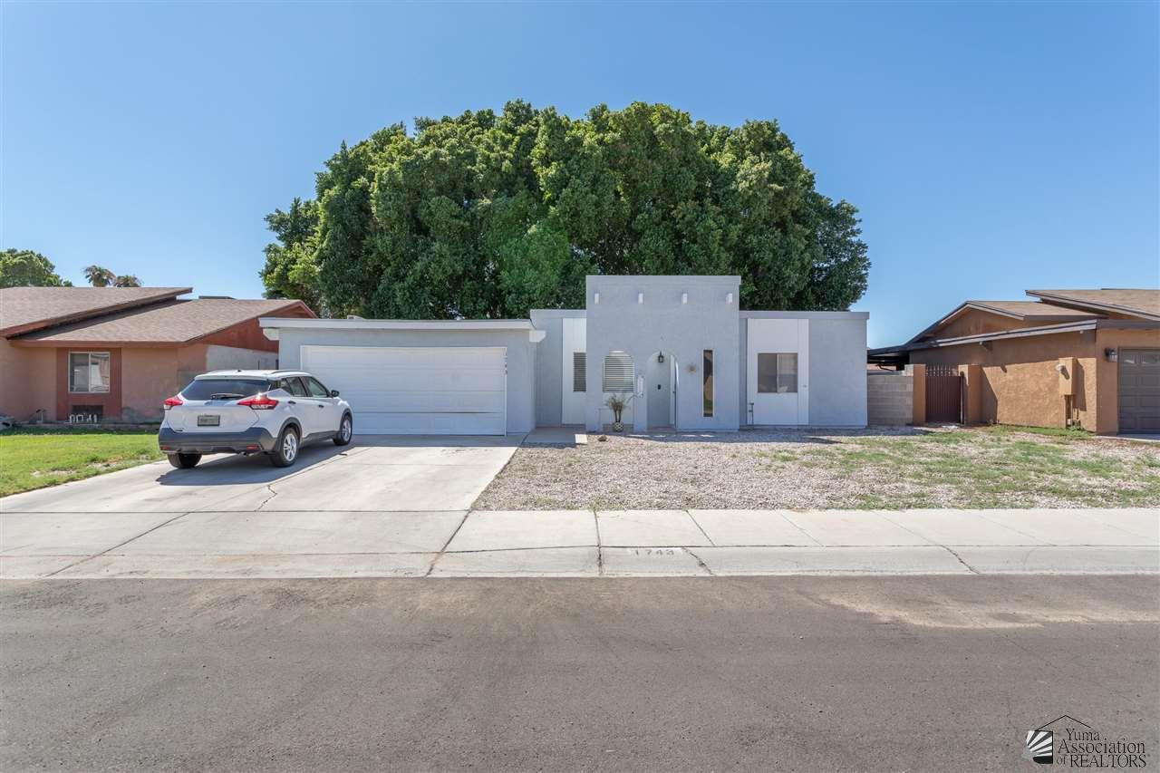 Camino Cerro , Yuma, AZ 85364