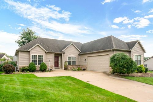 53130 Turning Leaf Dr, South Bend, IN, 46628-9585 | Card Image