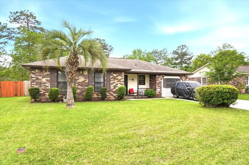 218 Village Green Cir, Summerville, SC, 29486-8292 | Card Image