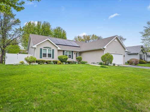 7396 Countryshire Ln, Rockford, IL, 61107-2772 | Card Image