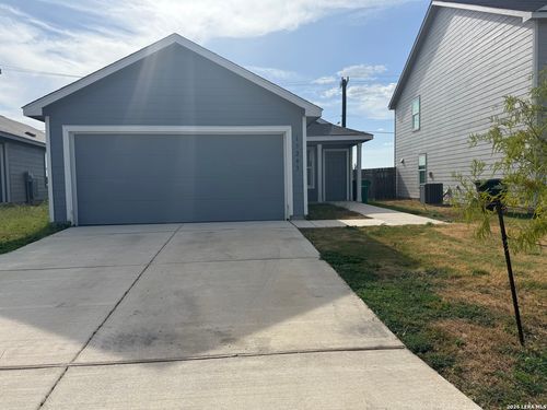 13243 Faxon Pass, San Antonio, TX, 78221-4497 | Card Image