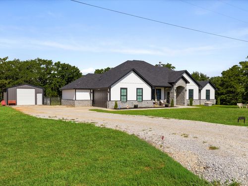 117 Coyote Cave Ln, Alvord, TX, 76225-1532 | Card Image