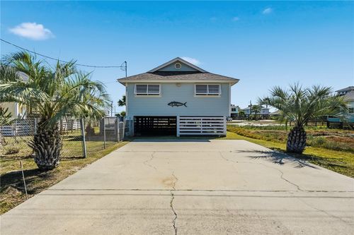 908 S Live Oak Street, Rockport, TX, 78382 | Card Image