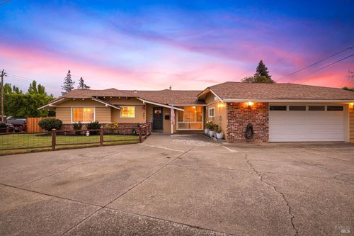 401 Buck Avenue, Vacaville, CA, 95688 | Card Image