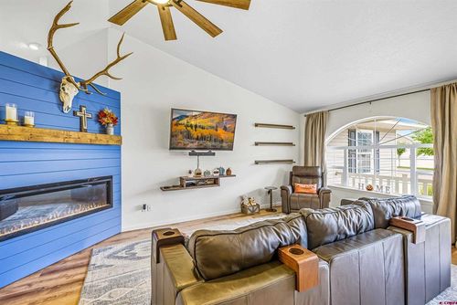 2799 Stoney Creek Ln, Montrose, CO, 81401-5290 | Card Image