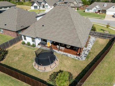 10309 S 233rd Place E, House other with 4 bedrooms, 3 bathrooms and null parking in Broken Arrow OK | Image 3