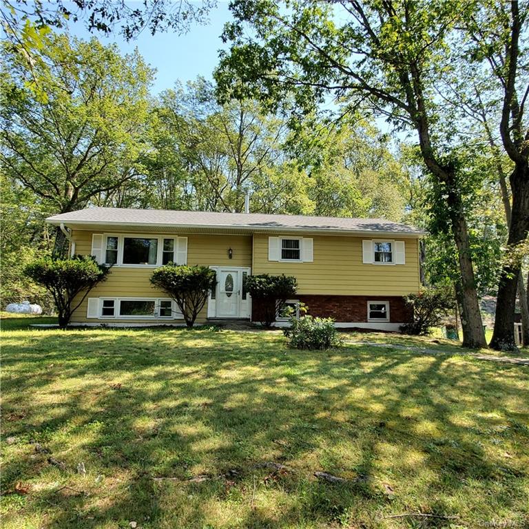 Sherwood Ln, Poughkeepsie, NY 12601