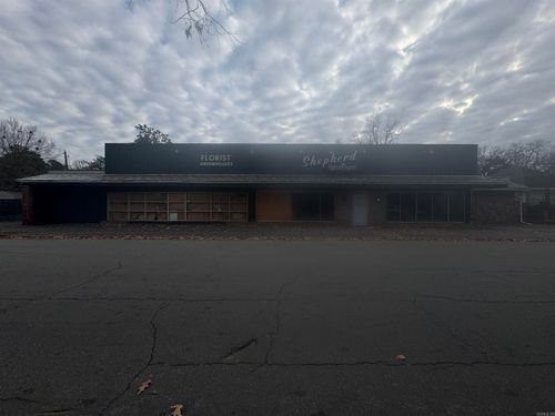 910 W 29th Ave, Pine Bluff, AR, 71603-5414 | Card Image