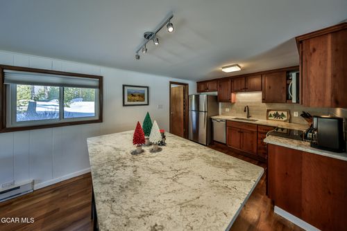 335 Grand Lake Ln, Grand Lake, CO, 80447 | Card Image