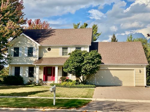 621 Young Ave, Batavia, IL, 60510-3375 | Card Image