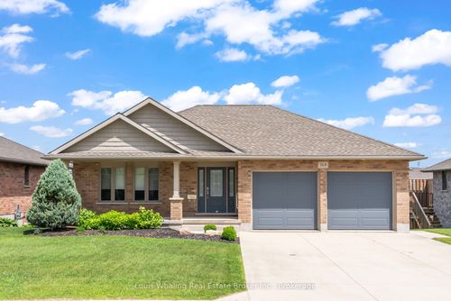 768 15th St, Hanover, ON, N4N3W7 | Card Image