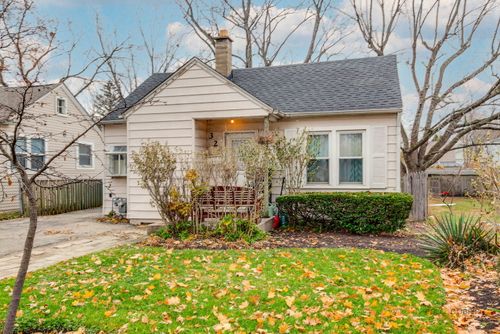 325 Fairlawn Dr, Round Lake Park, IL, 60073-3114 | Card Image