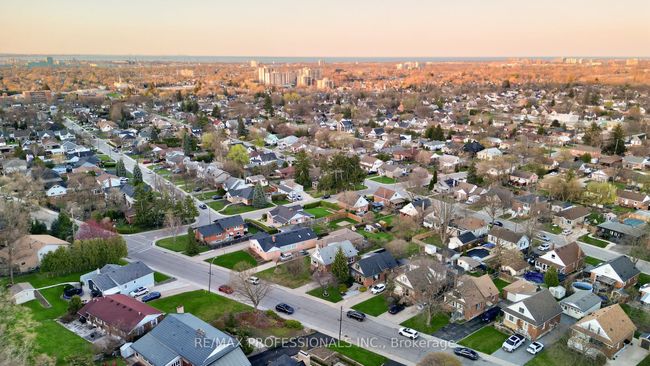 129 Kimberly Dr, House other with 3 bedrooms, 3 bathrooms and 4 parking in Hamilton ON | Image 24