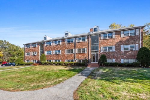 apt-1-90 Edgelawn Ave, North Andover, MA, 01845-4472 | Card Image