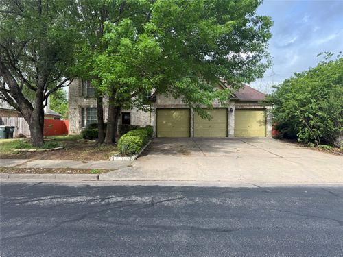 310 N Carriage Hills Dr, Georgetown, TX, 78626-6300 | Card Image
