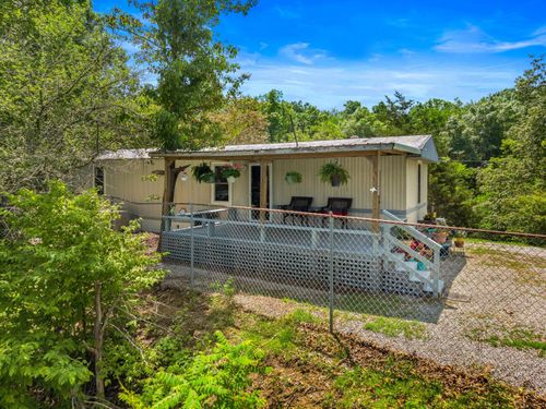 2019 Paradise Hills Rd, Dandridge, TN, 37725-7004 | Card Image