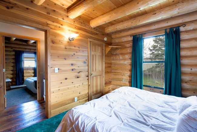 Main floor bedroom #1 | Image 29