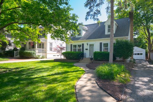 352 Wright St, Naperville, IL, 60540-5445 | Card Image