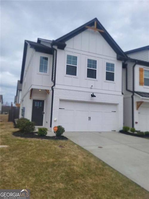 80 Garrison Dr, Winder, GA, 30680-7318 | Card Image