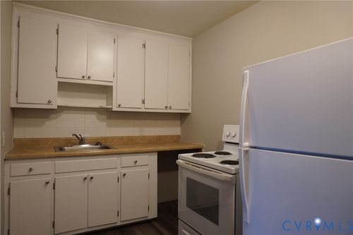 214 Randolph St, Ashland, VA, 23005-2168 | Card Image