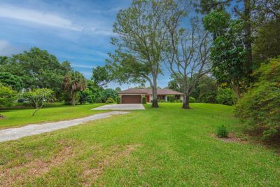 5000 Silver Oak Drive, House other with 3 bedrooms, 2 bathrooms and null parking in Fort Pierce FL | Image 3