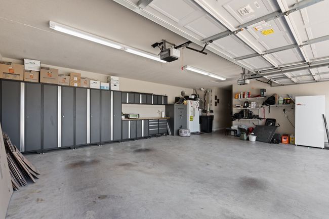 3 car attached garage | Image 29