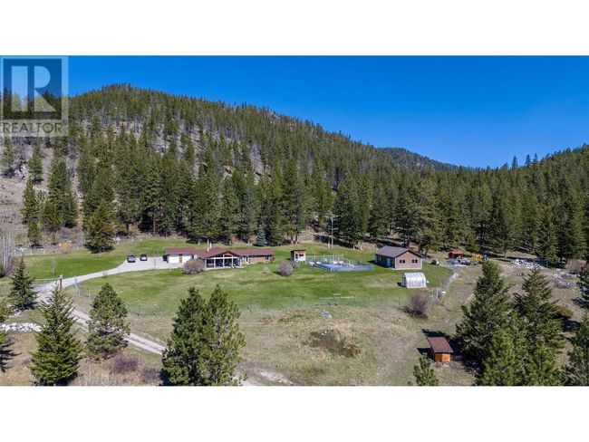 30 Osborne Rd, House other with 3 bedrooms, 2 bathrooms and 4 parking in Summerland BC | Image 5