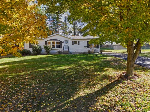 91177 Pitcher Dr, Benton Harbor, MI, 49022-9373 | Card Image