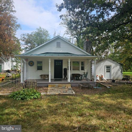 4199 Belvoir Rd, MARSHALL, VA, 20115-3318 | Card Image