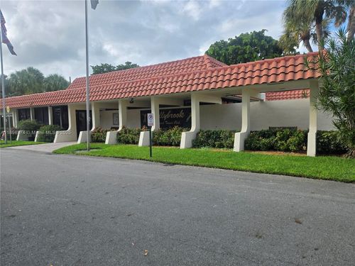 apt-204-9520 S Hollybrook Lake Dr, Pembroke Pines, FL, 33025-1661 | Card Image