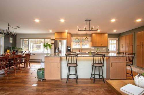 172 Lawrence Cir, St. Johnsbury, VT, 05819-1447 | Card Image