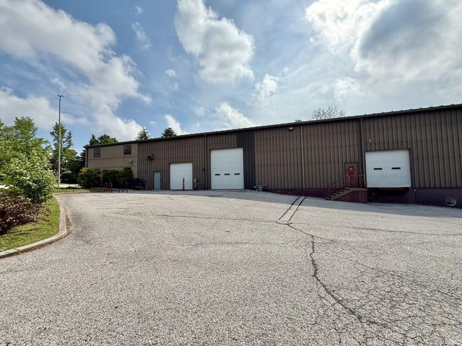 1499 W Bloomfield Rd, Home with 0 bedrooms, 4 bathrooms and null parking in Bloomington IN | Image 4