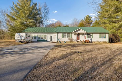 330 Deerfield Rd, Sparta, TN, 38583-6505 | Card Image