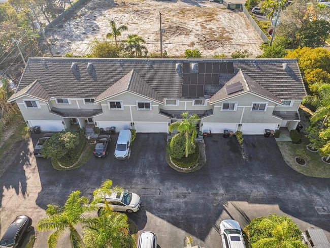 B - 5402 Pointe Villa Dr, Condo with 3 bedrooms, 3 bathrooms and null parking in Lighthouse Point FL | Image 34