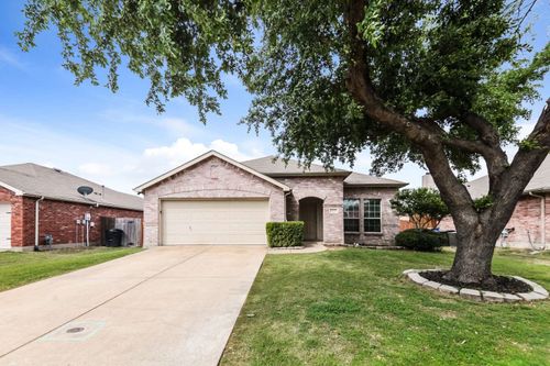 532 Chestnut Trl, Forney, TX, 75126-6879 | Card Image