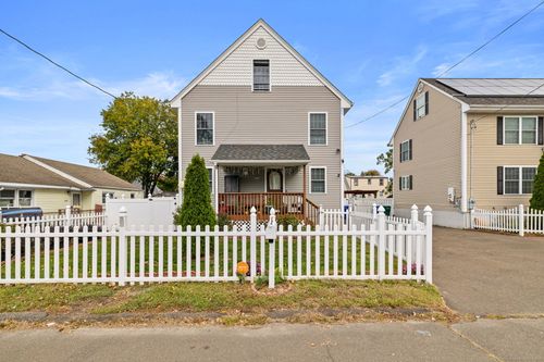 216 Mckinley Ave, Stratford, CT, 06615-7223 | Card Image